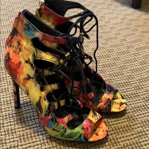 Steven madden colorful sandal
